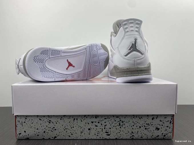 White Oreo CT8527-100 4 (2021) Retro Jordan 1112